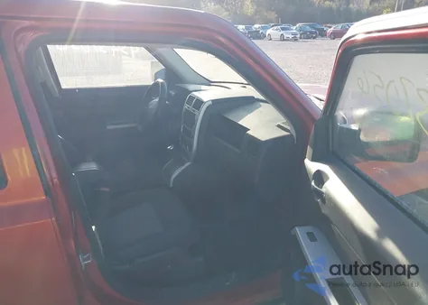 2008 Jeep Patriot Sport z USA, uszkodzony, nr VIN 1J8FT28W18D701973